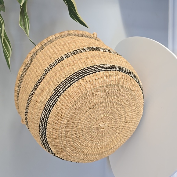 Handwoven Black and Tan Basket - Picture 5 of 5